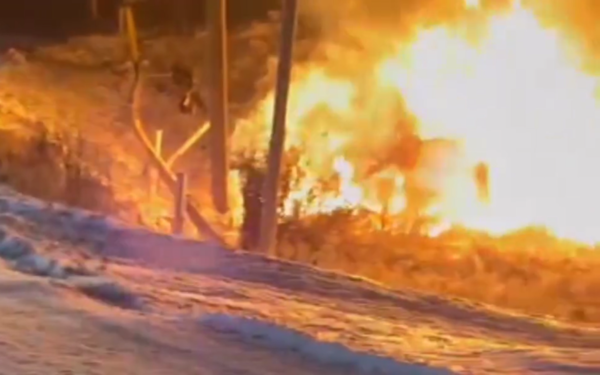 В Карасайском районе бензовоз загорелся повредив газовую трубу