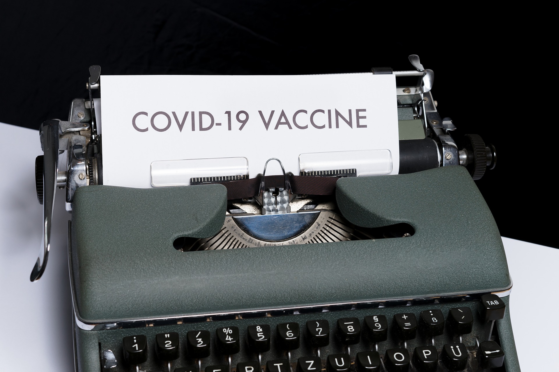 Сколько будет стоить доза вакцины от COVID-19 для казахстанцев