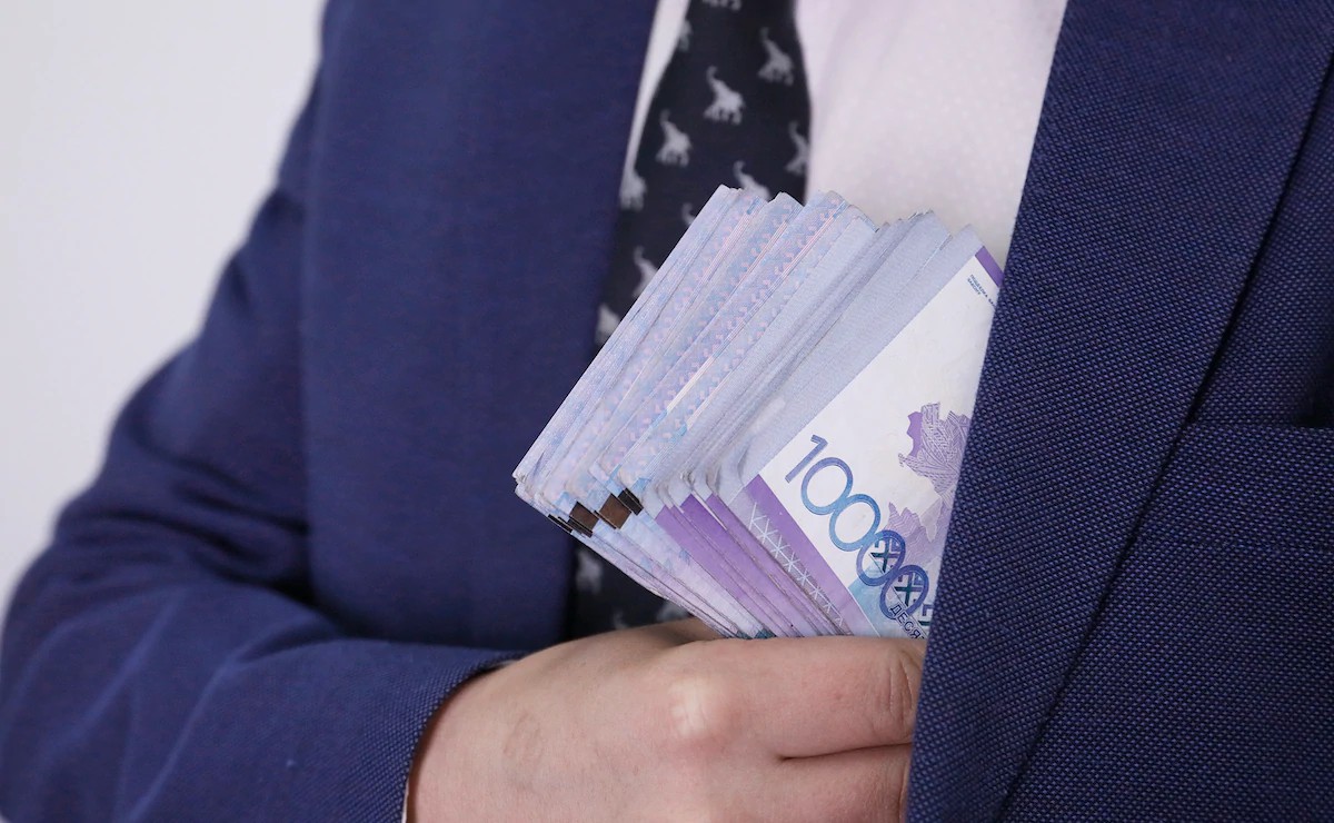 Педагог украл деньги у воспитанников детдома в Карасайском районе