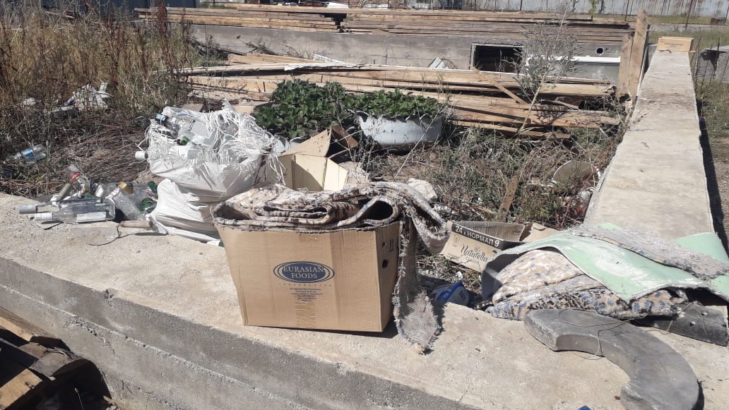 С проблемой вывоза мусора столкнулись жители Талгара