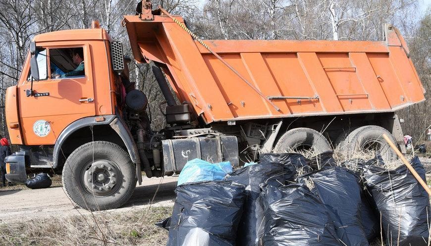 Талгарские мусорщики сами решают вывозить им мусор или нет