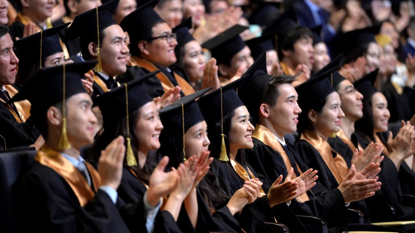 Сделать бесплатным высшее образование предложили в Казахстане