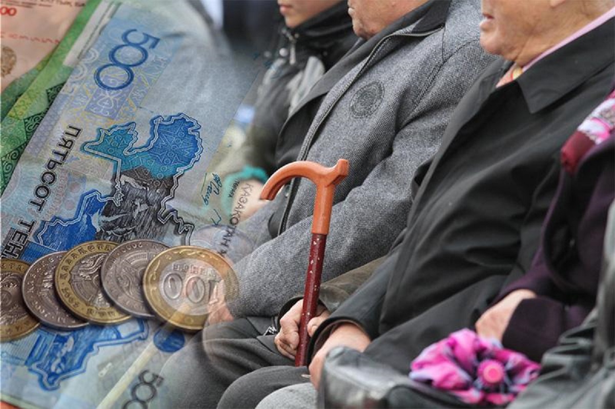 Из-за угрозы коронавируса предложили снизить пенсионный возраст в Казахстане