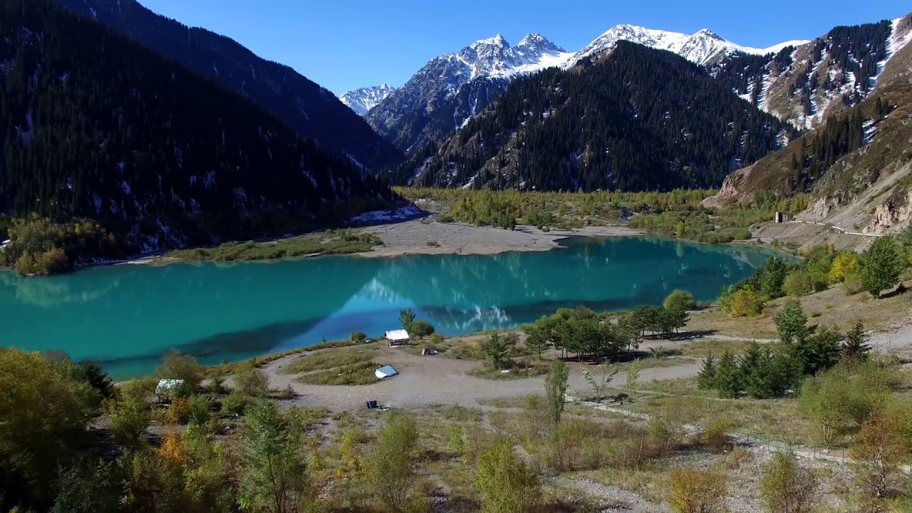 «На всё Есикское озеро один деревянный туалет: туристы недовольны условия отдыха