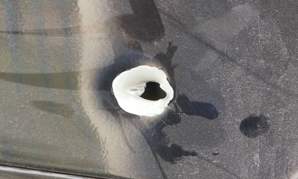«Шальная» пуля попала в машину на трассе в Талгарском районе
