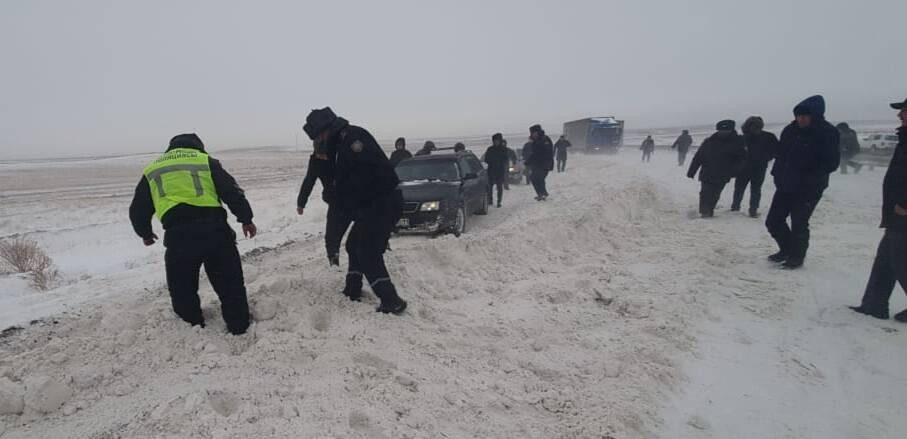 Какие дороги закрыты на территории Алматинской области из-за непогоды