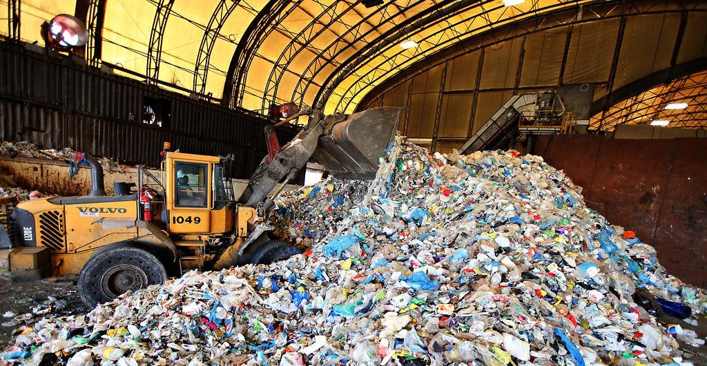 Два мусороперерабатывающих завода построят в Илийском районе