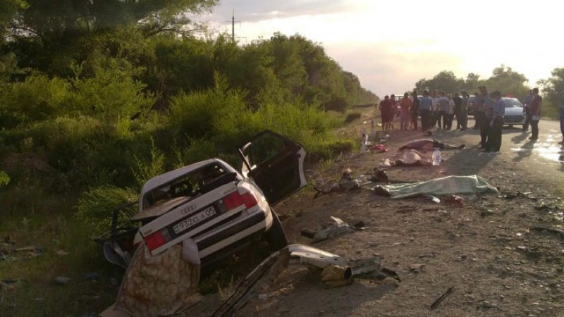 Трое взрослых и четверо детей погибли в страшной аварии на Кульджинке