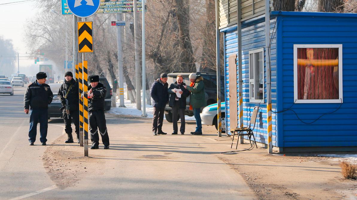 Посты установят на въезде в Алматы перед Курбан айтом