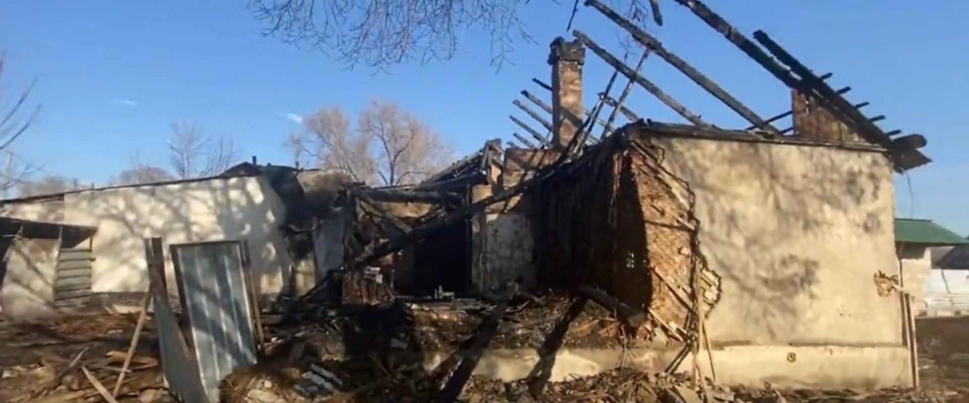 В барачном доме в селе Тонкерис Талгарского района сгорело 6 квартир
