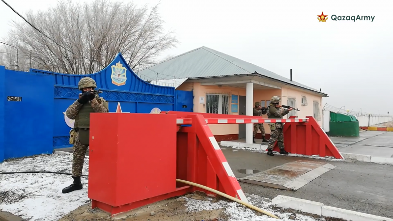 Военные рассказали, как отбивали нападение на часть в Талдыкоргане