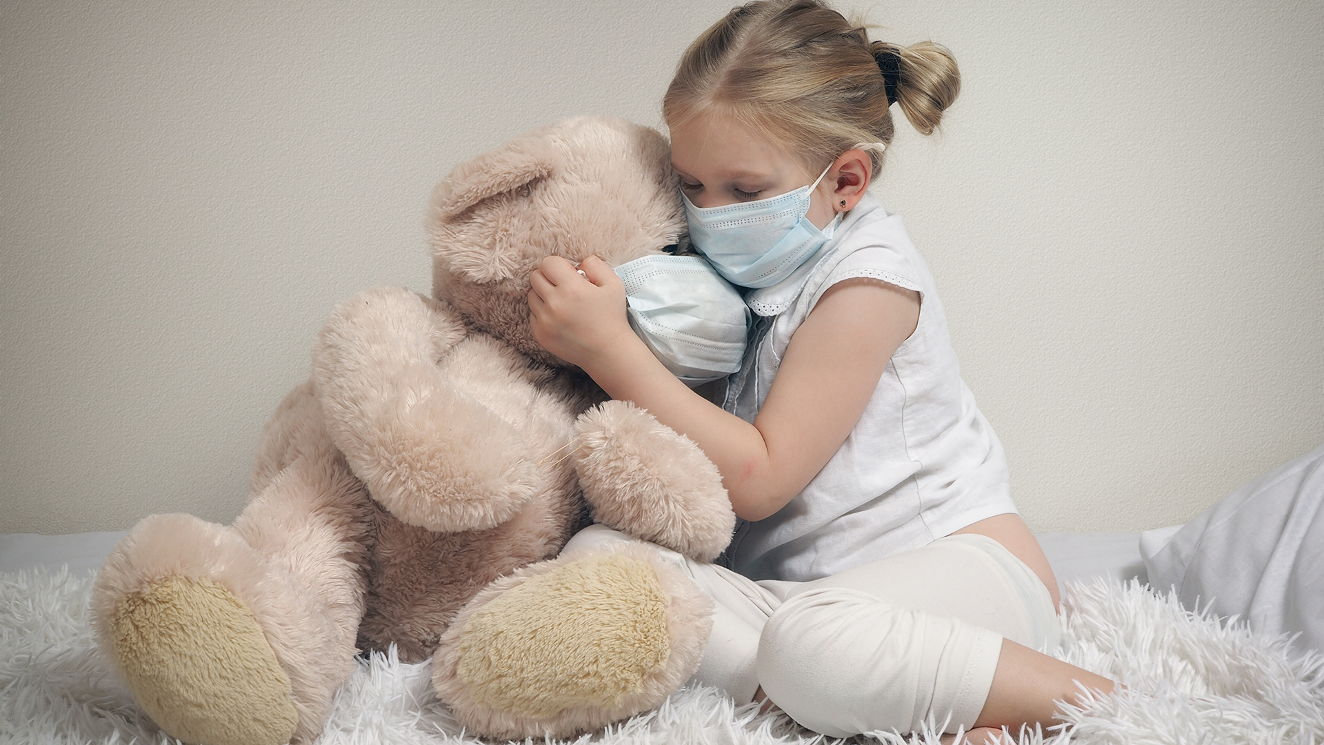 30 детей заболели коронавирусом в Алматинской области