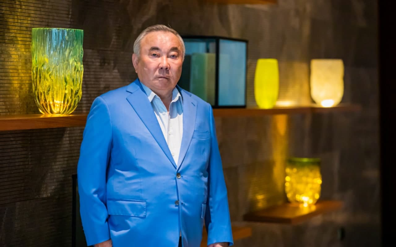 Болат Назарбаев перечислил 1 млрд тенге в фонд «Народу Казахстана»