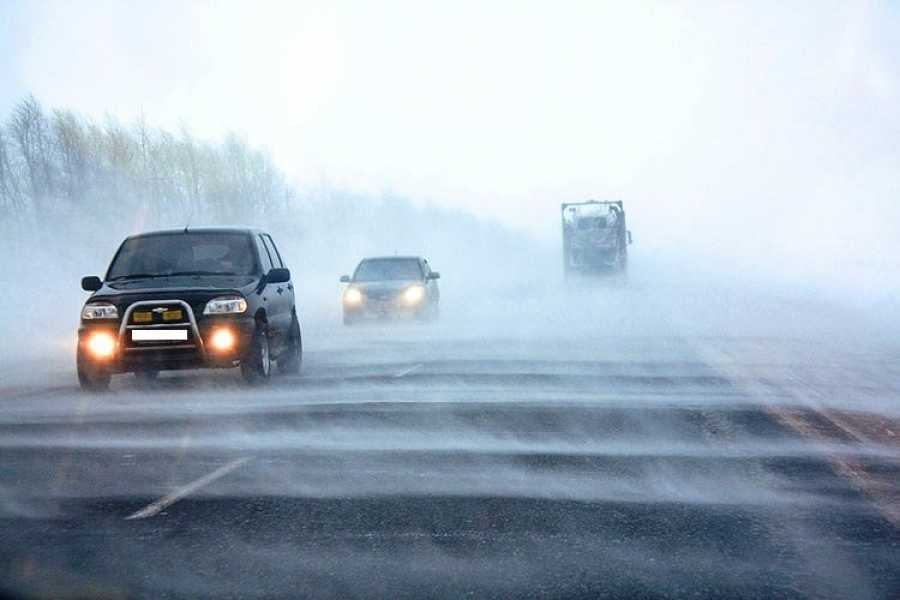 Несколько участков дорог закрыли в Алматинской области из-за непогоды