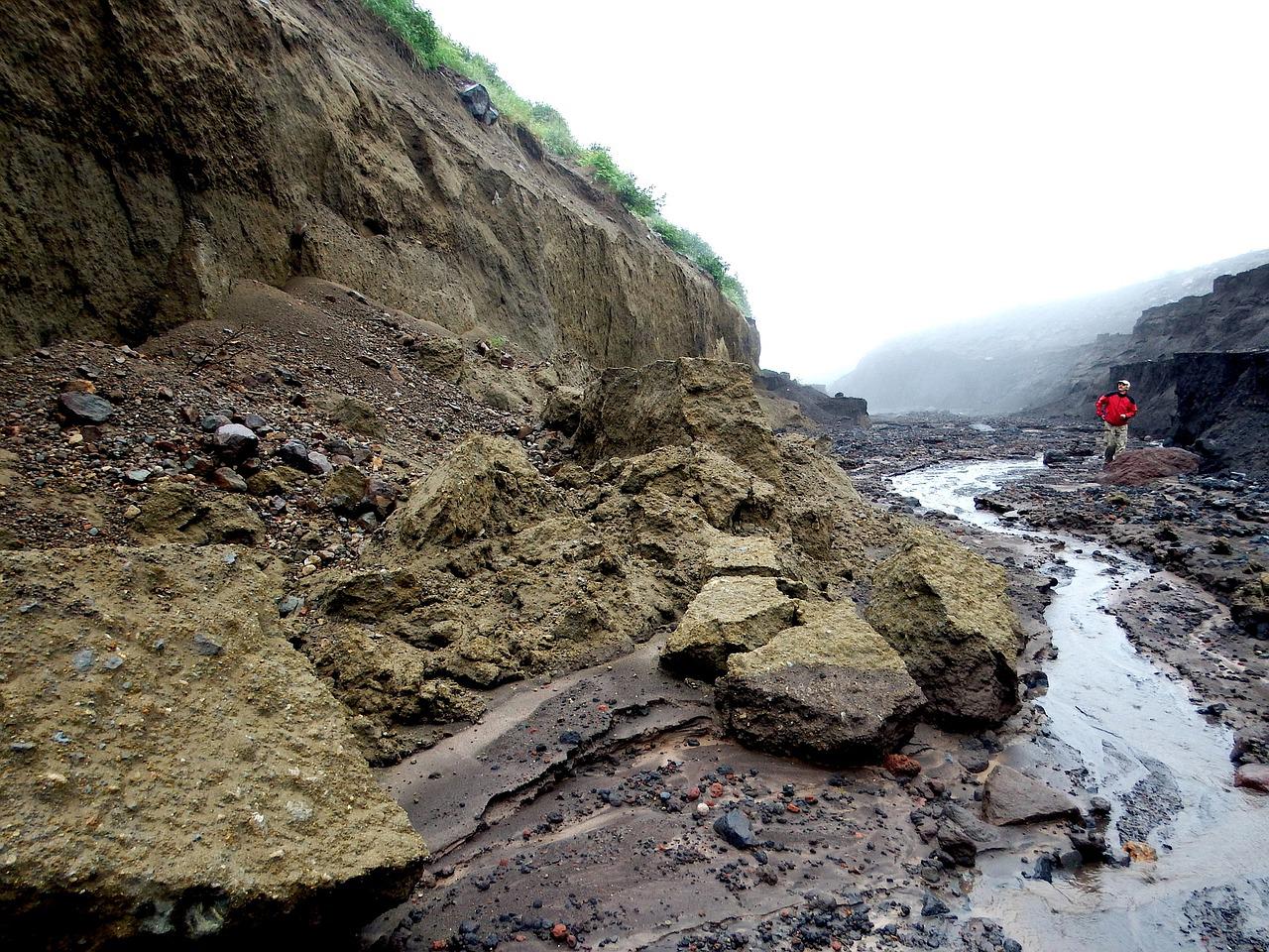 Участок республиканской автодороги смыло водным потоком в Алматинской области