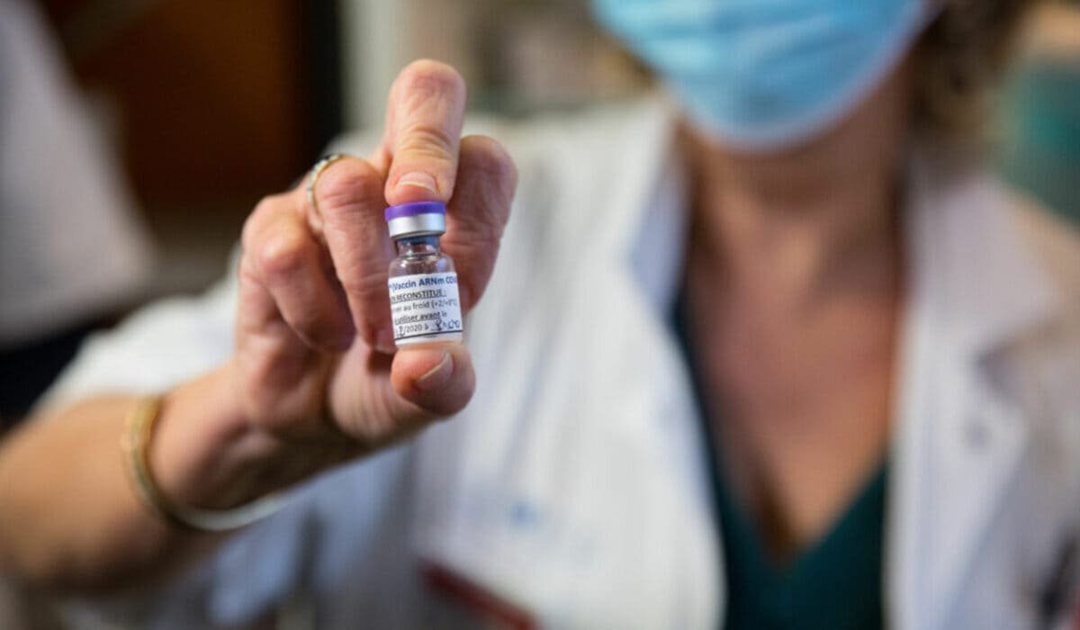 Поставку дополнительных доз вакцин от КВИ ожидают в Алматинской области: эпидситуация ухудшается