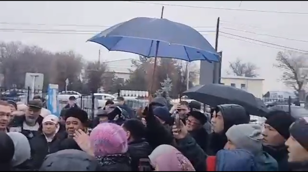 Акимат Карасайского района прокомментировал сбор жителей в Шамалгане