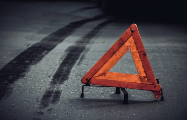 В Алматинской области в ДТП с грузовиком и микроавтобусом пострадали 11 человек