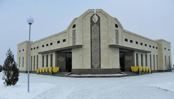 Токаев напомнил о жертвах репрессий: в Алматинской области находится место, где покоятся тысячи человек