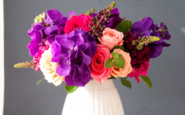 Гортензии в букетах: когда нужен заметный объем и спокойная подача