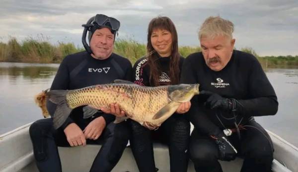 Андрей Макаревич почти неделю ловил рыбу на Балхаше