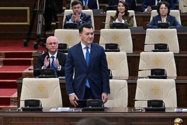 Токаев утвердил полномочия вице-президента: что теперь сможет Ерлан Карин