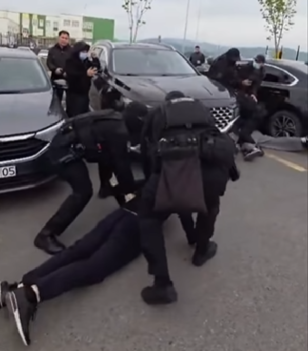 Вывезли в горы и требовали 10 миллионов: в Талгарском районе задержали банду вымогателей